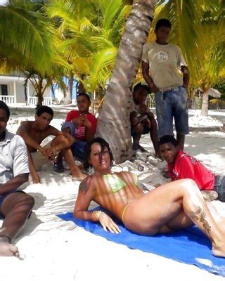 Slutty Wife And Bbc On Vacation Porn Pictures Xxx Photos Sex Images Pictoa