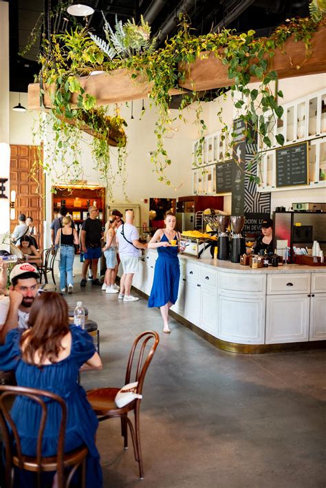 8 CHARMING Coffee Shops in DUMBO (Local's Guide)