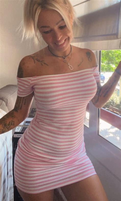 ZelihaWhore MIX Sexy Amateur Girls And Wives IMG Porn Pic