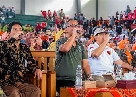 Walikota Magelang Dr Aziz Tekankan Gerakan Minum Susu Adalah Tabungan