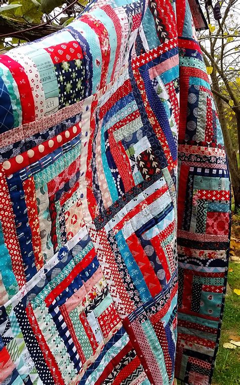 Old Red Barn Co Quarter Log Cabin Quilt