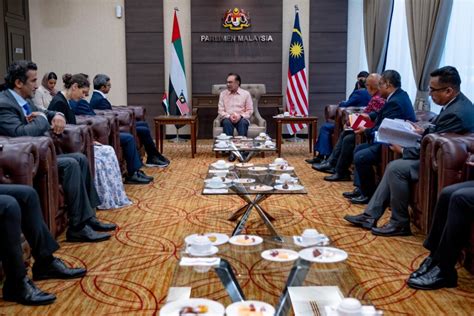 Galeri Gambar Pm Anwar Terima Kunjungan Hormat Menteri Luar Uae