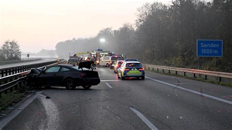 Senden Unfall auf B28 22 Jähriger stirbt Angehörige laufen in