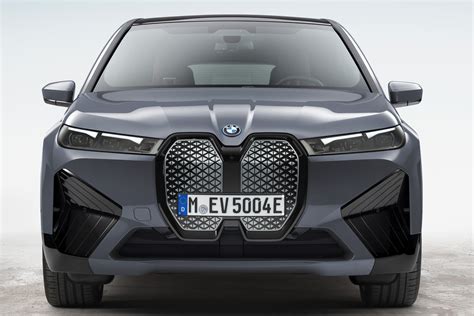 The New Bmw Ix Xdrive Electric Suv From Euros Electric Hunter