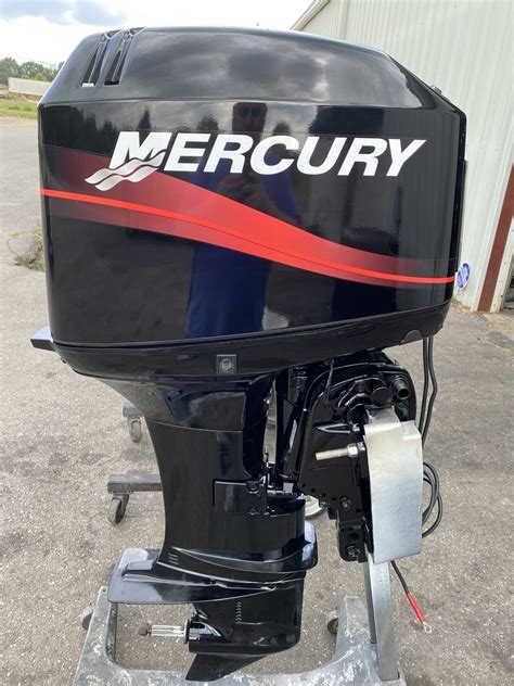 Classy 2001 Mercury 50 Hp 3 Cylinder Carbureted 2 Stroke 20 L Outboard Motor