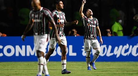 Fluminense bate Millonarios COL vence o 10º jogo seguido e avança para