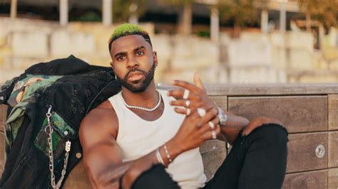 Jason Derulo & Snoop Dogg’s ‘Wiggle’ Video Hits Billion Views