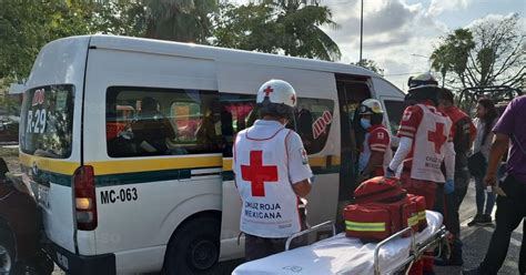 Seis Pasajeros De Una Combi Resultan Heridos Tras Choque