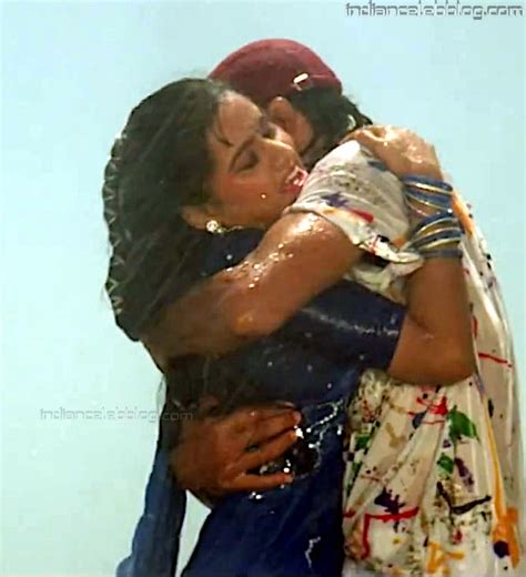 Padmini Kolhapure Sadak Chhap Movie 32 Hot Sari Romance Pics Starcelebblog