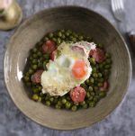 Portuguese Peas With Poached Eggs And Chouri O Recipe Food From Portugal