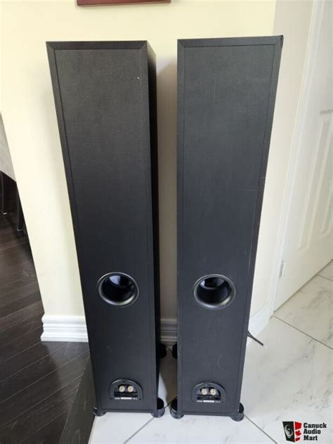 Paradigm Monitor SE 3000F Speakers Pair Photo 4532171 US Audio Mart