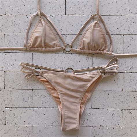 Biquini Top e Calcinha Tiras Nude A nova tendência de verão Dondoca Moda Feminina