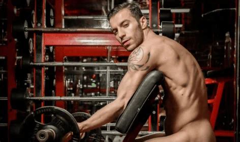 60 Minutes With A Naked Personal Trainer QX Magazine