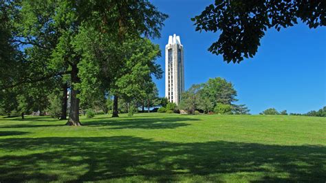 Car Rentals in Lawrence from $29/day - Search for Rental Cars on KAYAK