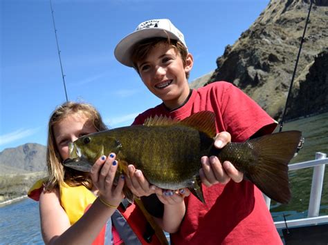 Hells Canyon Fishing Snake River Sturgeon And Bass Jet Boat Charters