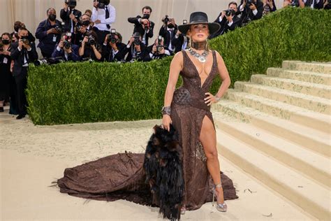 MET Gala 2021: Jennifer Lopez Rocks 2 Jaw-Dropping Looks Back to Back ...