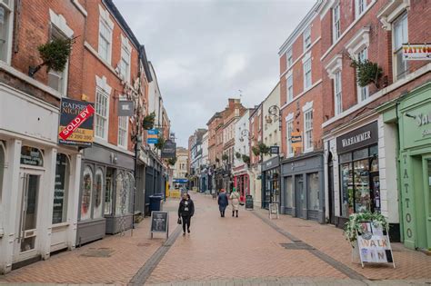 Then vs now: How Derby city centre's face has changed over decades ...