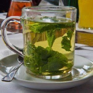 Чай из листьев смородины: польза и вред, как заварить чай из ...