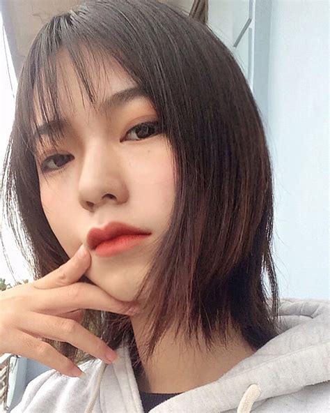 Nữ sinh được báo Trung gọi là cực phẩm hot girl với nhan sắc trong sáng tựa nữ chính phim