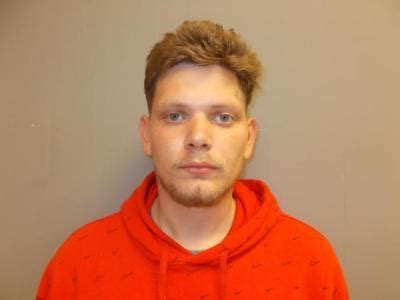 Talon Daniel Feucht A Registered Sex Offender In Woodsfield Oh