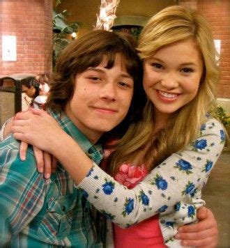 Leo Howard and Olivia Holt - Dating, Gossip, News, Photos