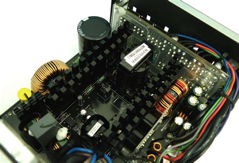 Chieftec Proton BDF-650C - test. Wnętrze