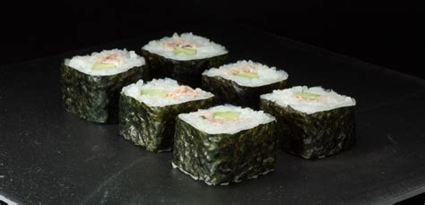 Maki Au Thon Cuit Fromage Blanc Et Concombre Sushi Recette Fr