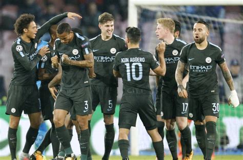 Catat Sejarah Di San Paolo Man City Lolos Ke 16 Besar