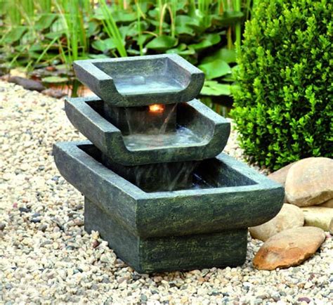 Ubbink AcquaArte Tokyo Gartenbrunnen Set Beleuchtung Springbrunnen