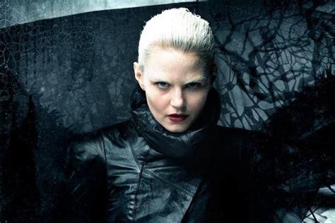 Once Upon A Time Saison 5 Cest Un Nouveau Monde Pour Le Dark Swan