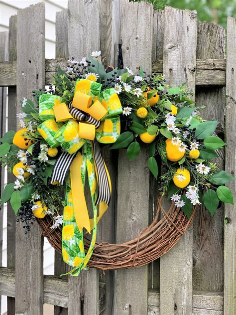 Lemon Wreath, Lemon Wreath With White Flowers, Lemon and Berry Wreath ...