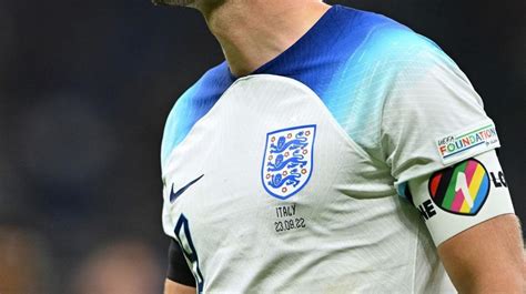 Polemik Pemakaian Simbol Pelangi LGBT Di Piala Dunia 2022 Harry Kane