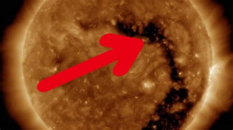 La Nasa Detecta Un Gigantesco Agujero Solar Y Se Avecina Una Tormenta