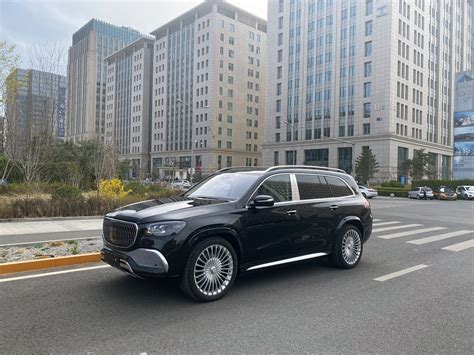 奔驰 迈巴赫 Gls 600 4matic 礼尚版 黑外白棕 2021年3月上牌 200公里 恩佐网