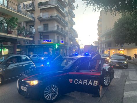 Rapina A Mano Armata In Farmacia Banditi In Fuga Con Lincasso Dell