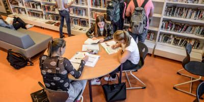 Carolus Borromeus College Trainees In Onderwijs