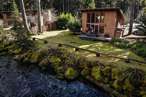 15 Cozy Cabins in Oregon You Can Rent - Go Wander Wild