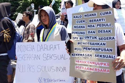 Foto Aksi Koalisi Desak Pengesahan Ruu Pks