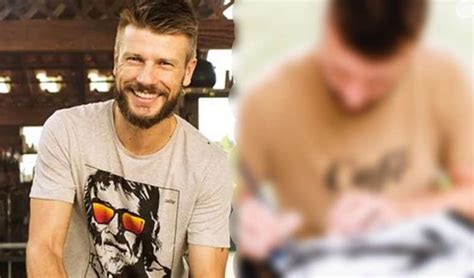 Rodrigo Hilbert Mostra Inusitada Habilidade Na Arte E Web N O Perdoa