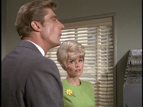 Pat Priest nude pics página