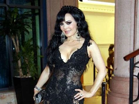 Maribel Guardia Enamora A Sus A Os Posando En Sensual Bikini