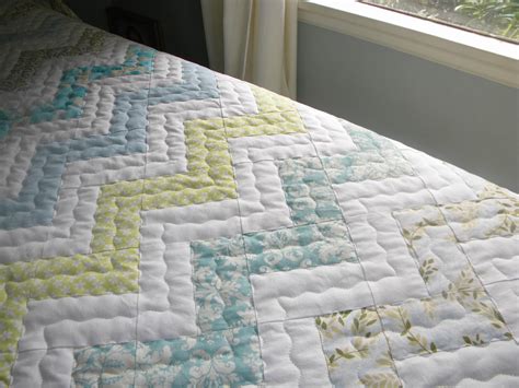 Sew Kind Of Wonderful: Zig Zag Quilt