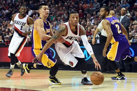 Damian Lillard's MVP hopes rise with each clutch shot - SBNation.com