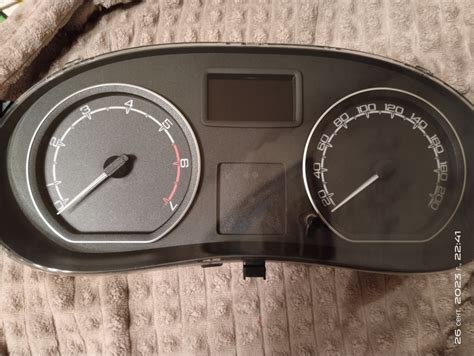 Приборная панель. — Renault Logan (1G), 1,6 л, 2010 года | своими ...