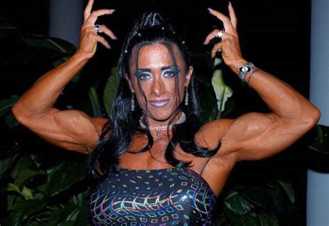 Girls That Could Kick Your Ass Hands Down 42 Pics Izispicy