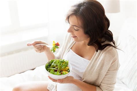 Second Trimester Pregnancy Diet- Foods To Add And Avoid