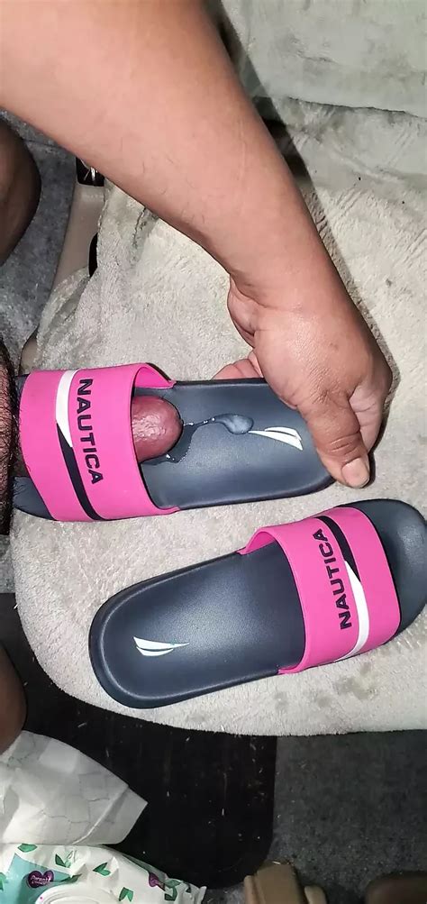 Mechanic Found Flipflops In Soccer Mom Minivan American Gay Latino Porn XHamster