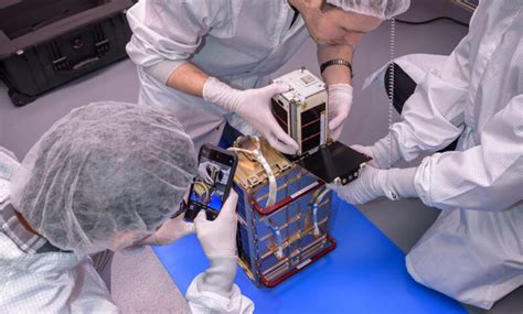 Nasa To Demonstrate Miniature Cubesat Swarm Technology Madeinspace