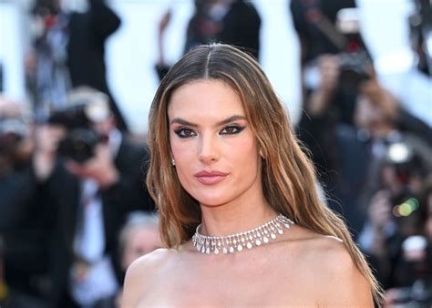 Alessandra Ambrosio Stunning Boobs Hot Celebs Home