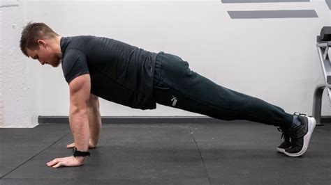 Simple Yet Effective — Here's How to Do the Plank | BarBend